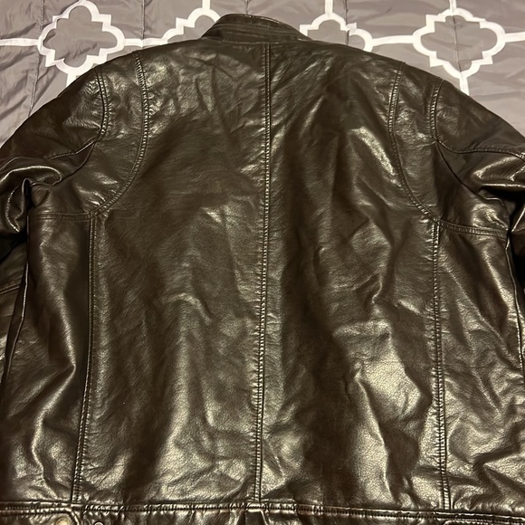 Levi Strauss Faux Leather Bomber Jacket - Picture 6 of 6